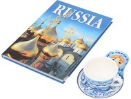 Набор «Моя Россия»: чайно-кофейная пара «Матрешка, гжель» и книга «Россия» на англ. языке